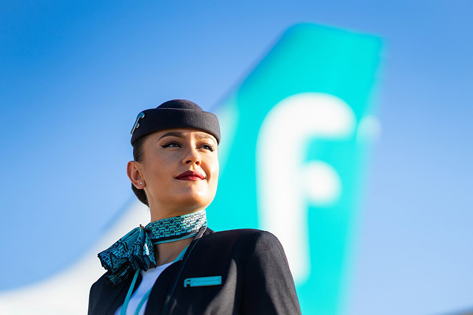Flynas Cabin Crew Trains in Sign Language, First for Saudi Arabia